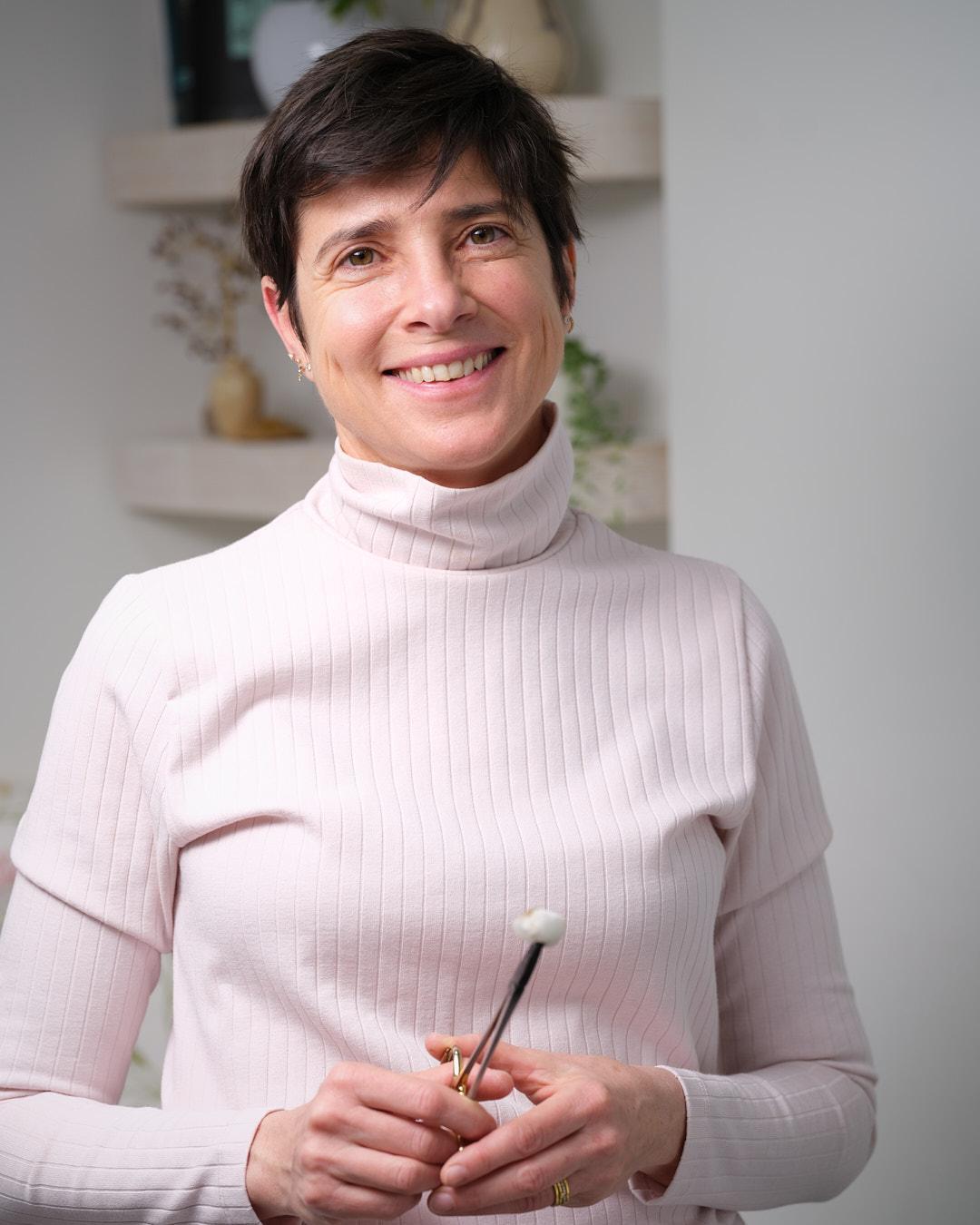 Nizan Pery – Acupuncturist